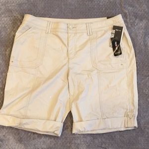 NWT Plus Size Style & Co Convertible Leg Shorts